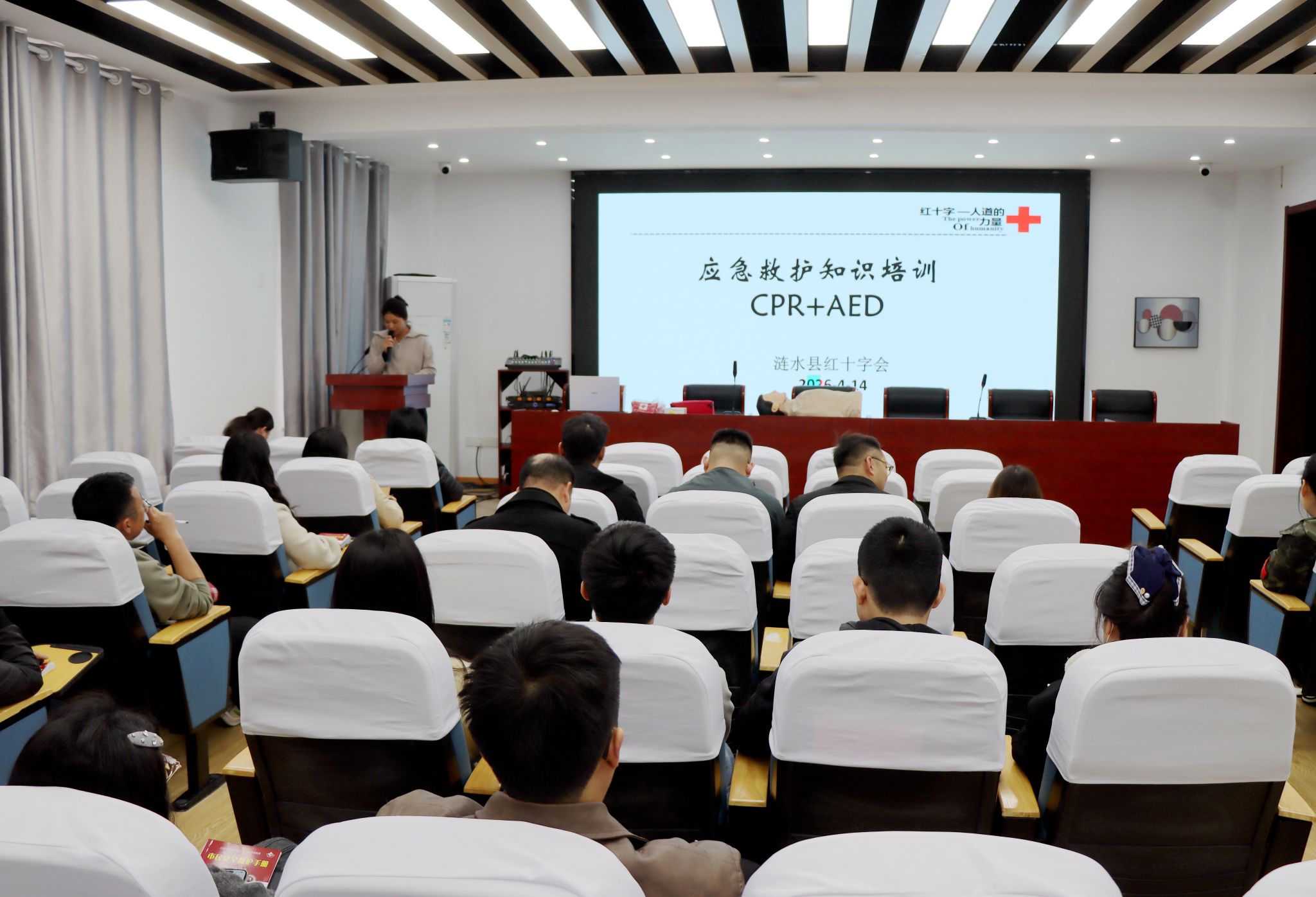 无码人妻丰满熟妇护士A片